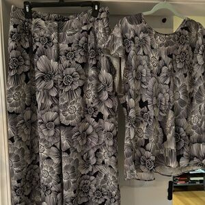 Two-piece floral set